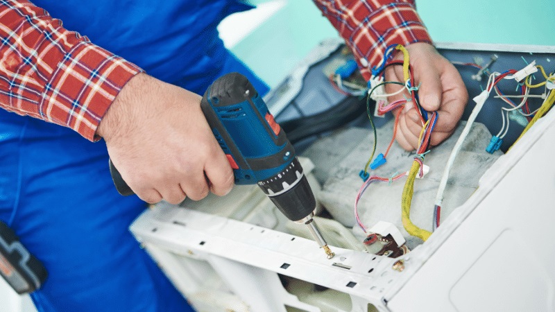 Büyükçekmece Airfel Airfel çamaşır makinesi kart tamiri – Su almama arızası orijinal parça ile giderildi. - Teknik servis örneği